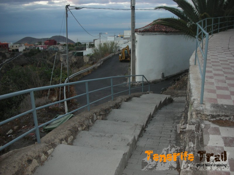 Detalle de la calle que te lleva al Camino Real del Sur en la salida de Güímar